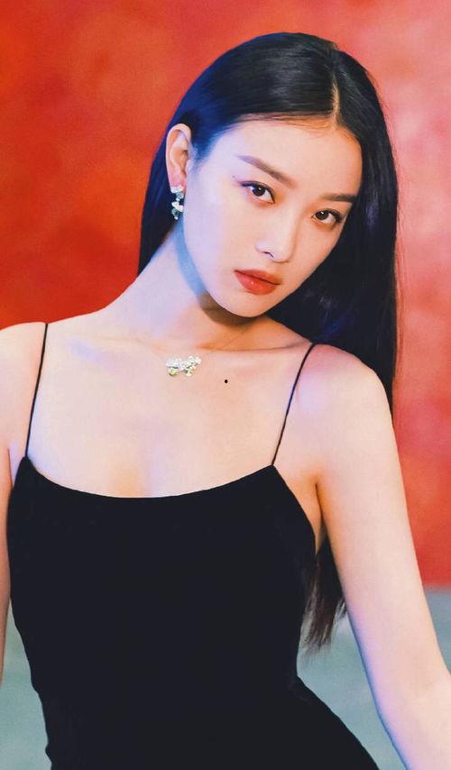 明星网红的壁纸,明星网红壁纸背后的时尚潮流解析