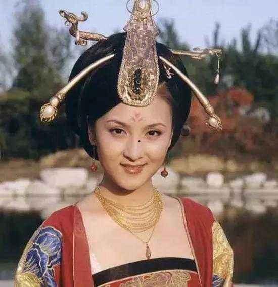 彝族嫁明星网红,明星网红的华丽蜕变