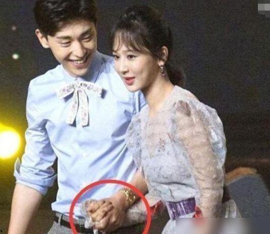 今日吃瓜爽文在线阅读无弹窗,无弹窗畅读，揭秘娱乐圈幕后风云